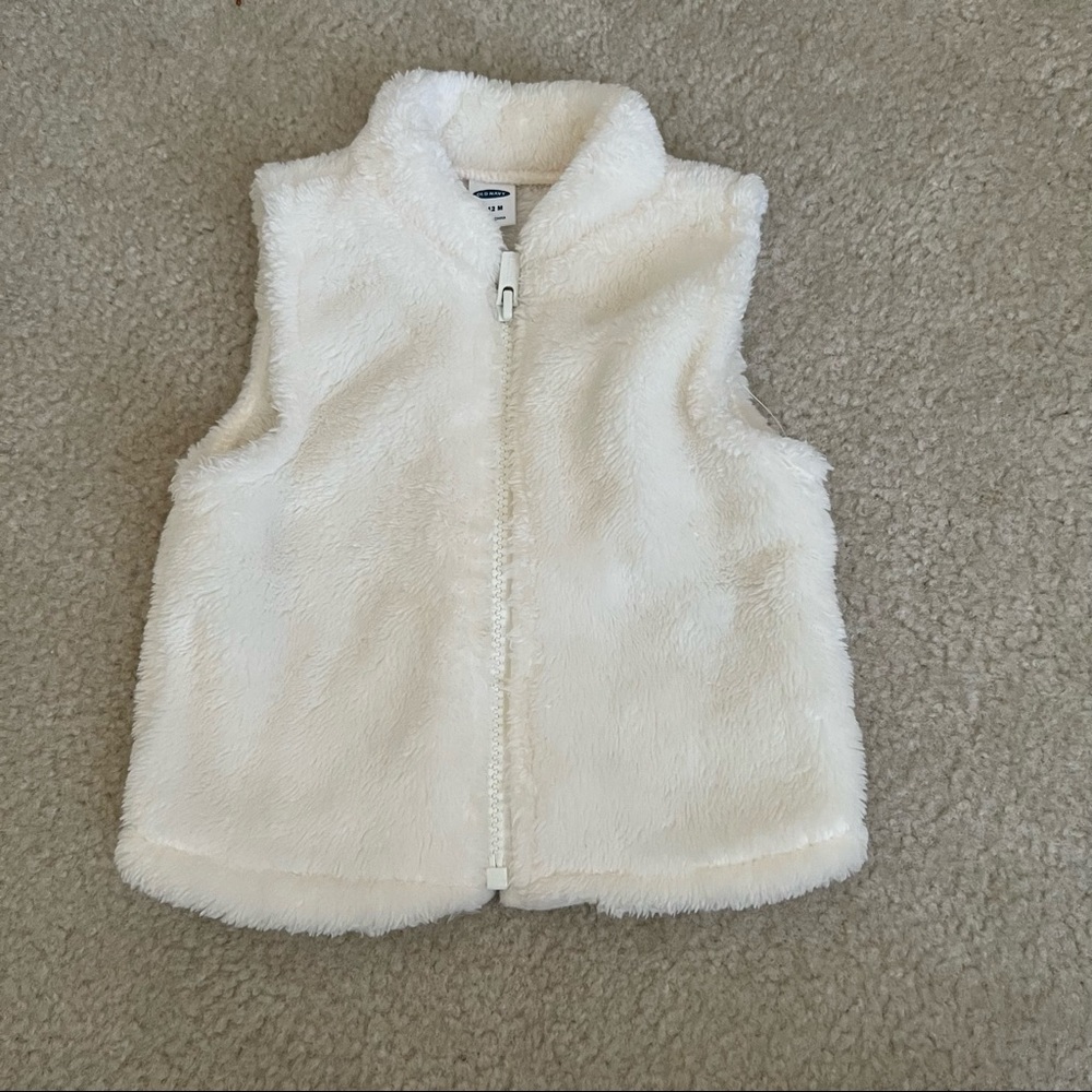 Old Navy infant fuzzy vest